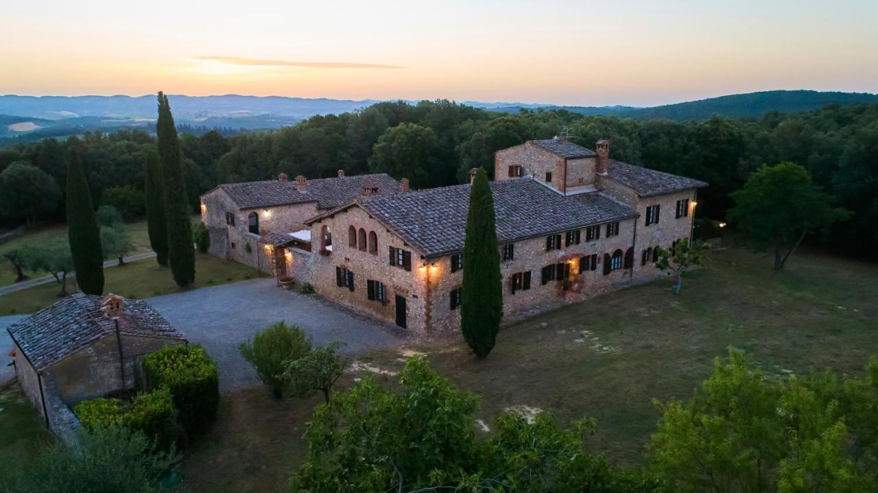 Borgo Gallinaio モンテリッジョーニ エクステリア 写真